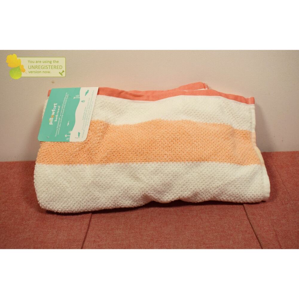 Pillowfort Striped Kids' Bath Towel (Dirt Marks) *